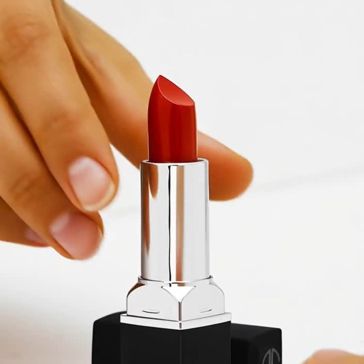 COMPLETE COLOR LIPSTICK