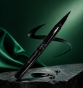 SG So Edgy Deep eyeliner 01